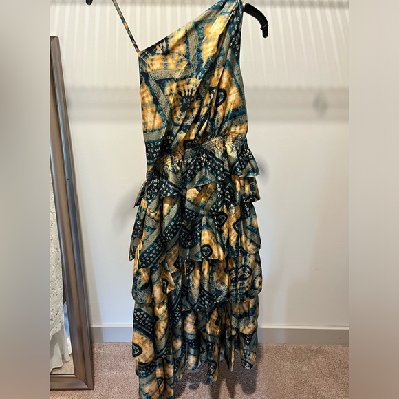 SOLD Ulla Johnson Auryn One-Shoulder Tiered Silk Gown-Midi in Constellation - Picture 6 of 11